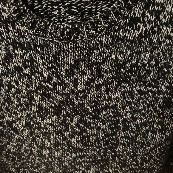 A Bluenotes  sweater in size extra large - Picture 4 of 4